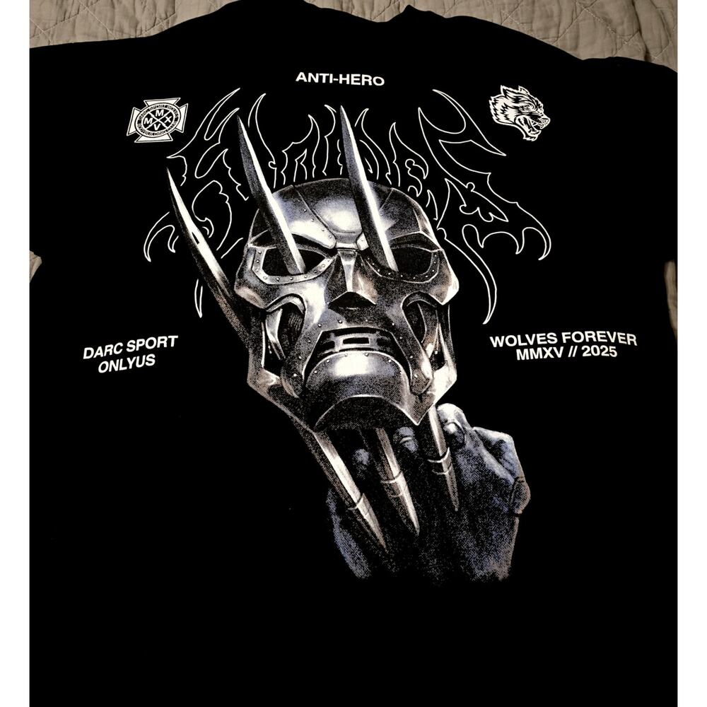 Darc Sport Anti-Hero Doctor DOOM VS Wolverine Oversized LARGE